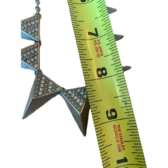 👗 2/$30 👗 Vintage Silver Spiked with Rhinestone 3-D Triangle Necklace - Picture 3 of 4